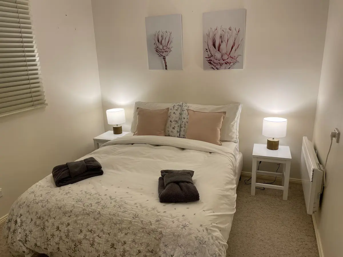 Bedroom 2 with double bed at Kilmeedy